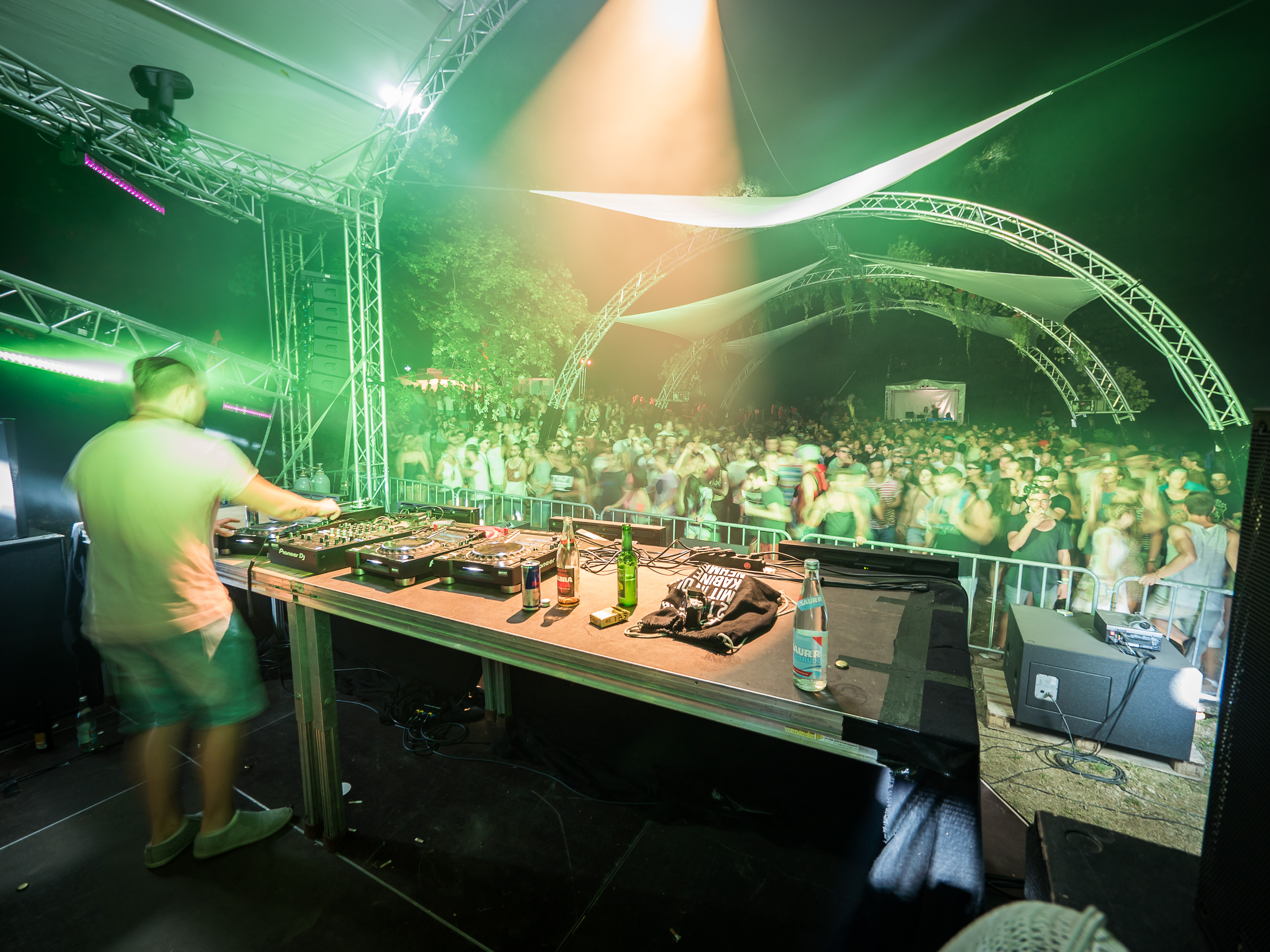DJ und Crowd
